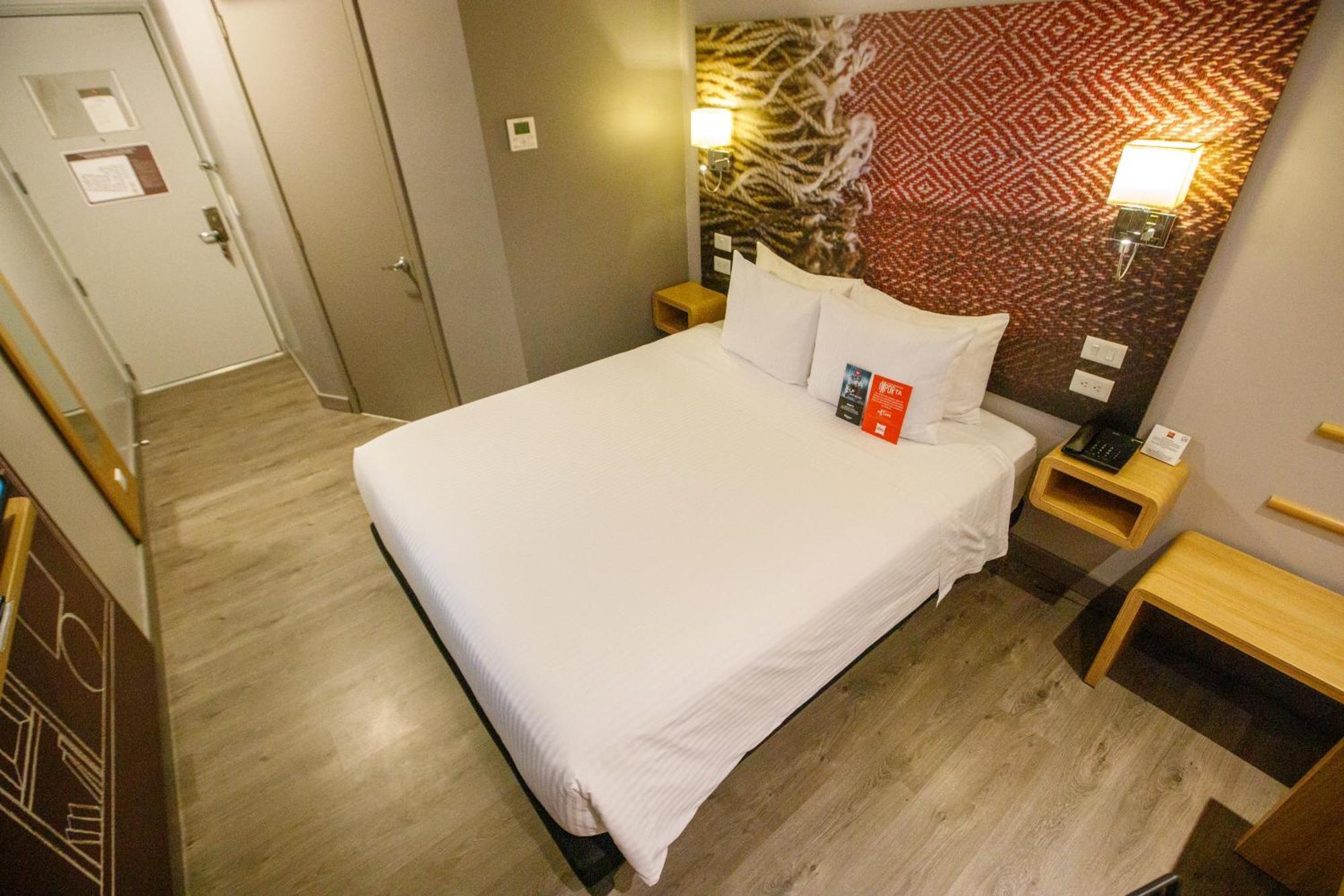 Готель Ibis Кіто Екстер'єр фото