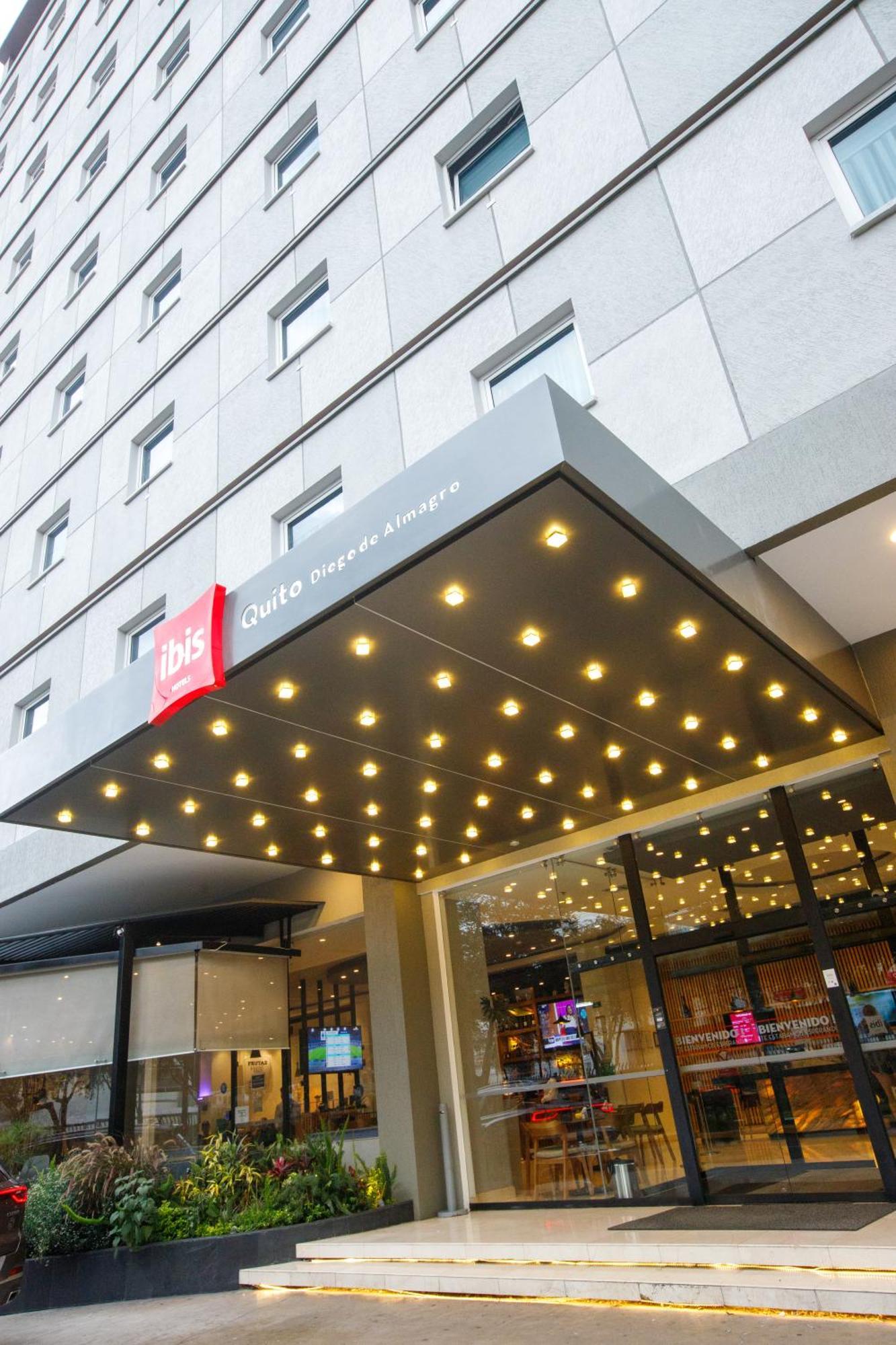 Готель Ibis Кіто Екстер'єр фото