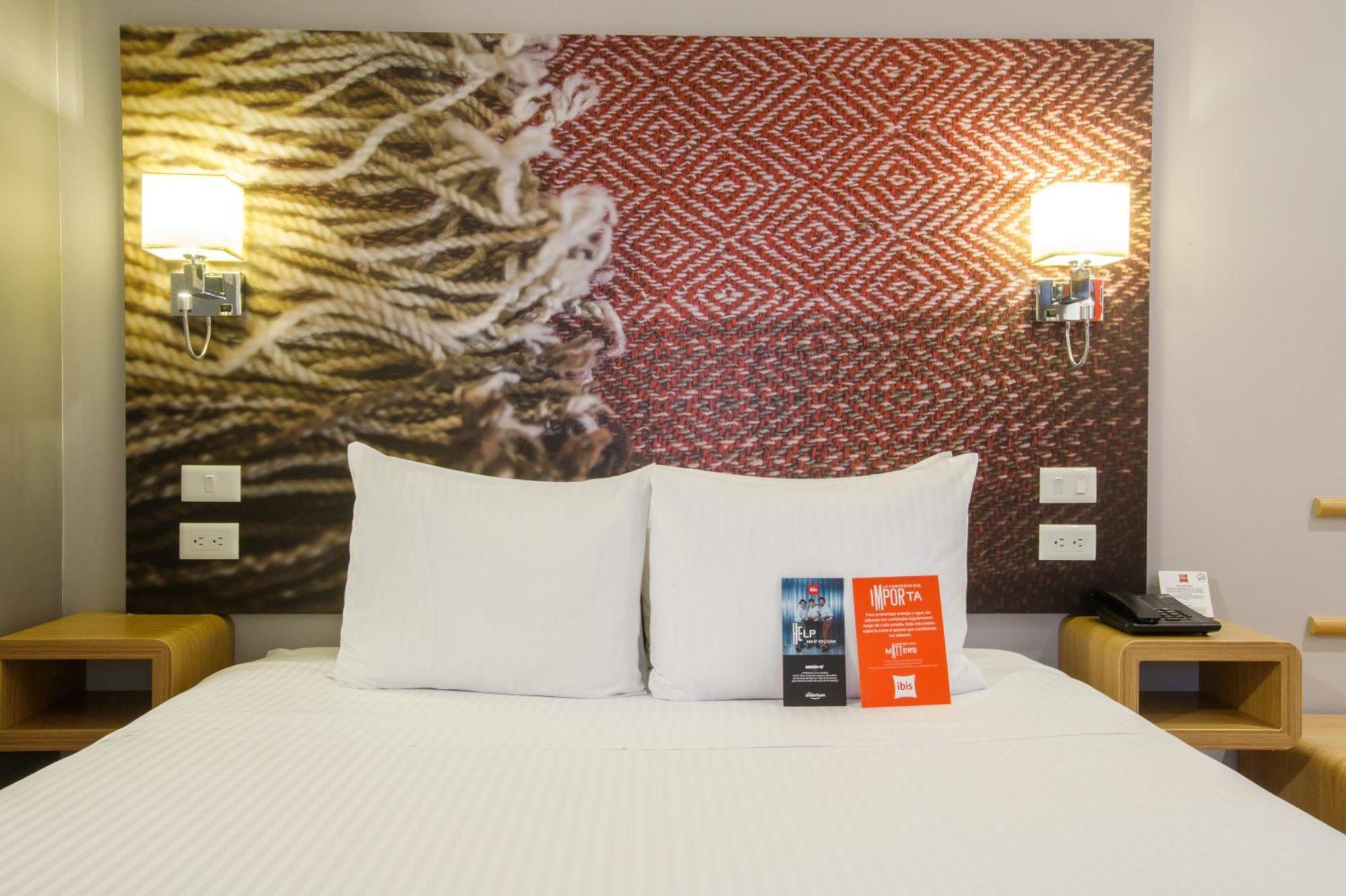Готель Ibis Кіто Екстер'єр фото